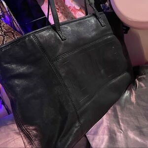 L.A.M.B. by Gwen Stefani Walderston Black Pebbled Leather Tote Bag - ViNTAGE